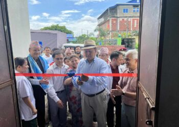 विपन्न विरामीका लागि शैया नि:शुल्क गर्ने अभियानमा स्वास्थ्यमन्त्री बस्नेत,