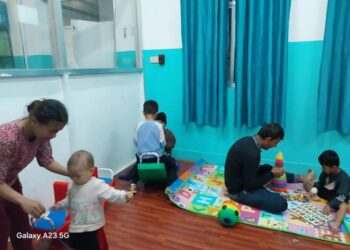 भरतपुर अस्पतालमा बालबालिकाका लागि खेल्दै पढ्दै उपचार थालियो