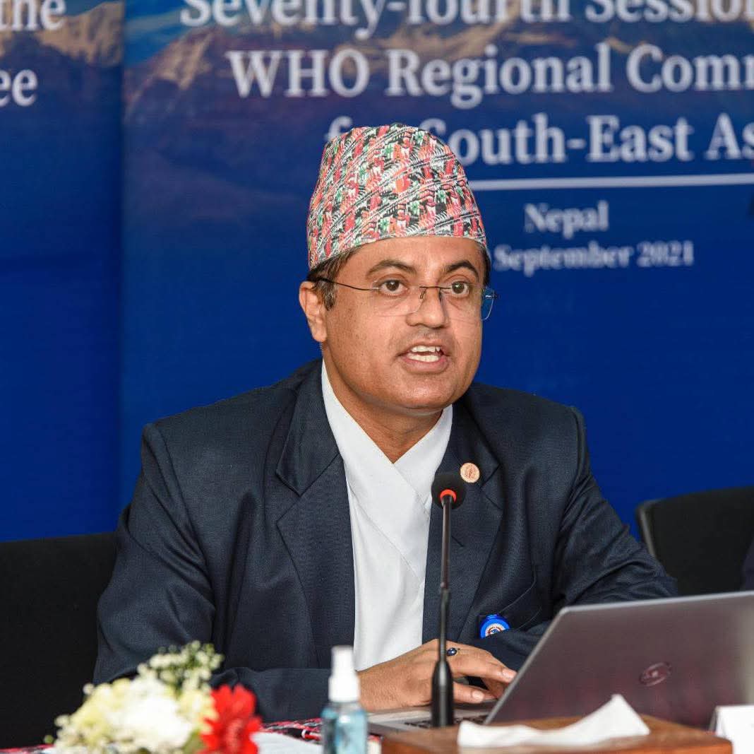 स्वास्थ्य बीमा बोर्डको निमित्त कार्यकारी निर्देशकमा डा. पौडेल