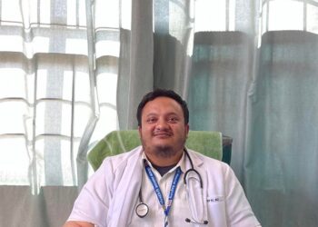 निर्वाचनको चहलपहलमा एउटा गम्भीर प्रश्न: हाम्रो स्वास्थ्यको बारेमा कसले सोच्छ?