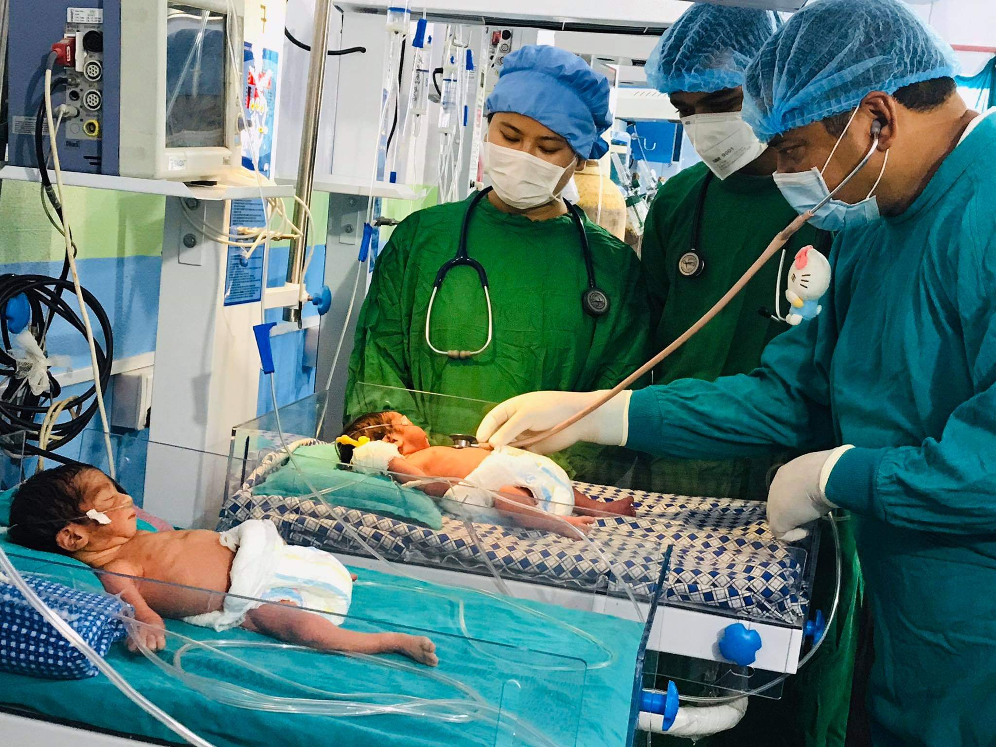 received 2726956860869906 - जुम्ल्याहा बच्चाको उद्दार गरे डा.किशोर खत्रीले #Covid19 जुम्ल्याहा बच्चाको उद्दार गरे डा.किशोर खत्रीले #Covid19